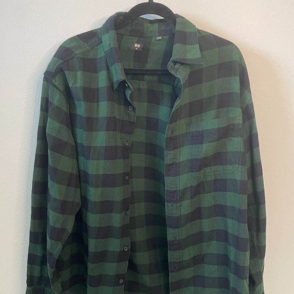 Mens Uniqlo Flannel - Dark Green and Black